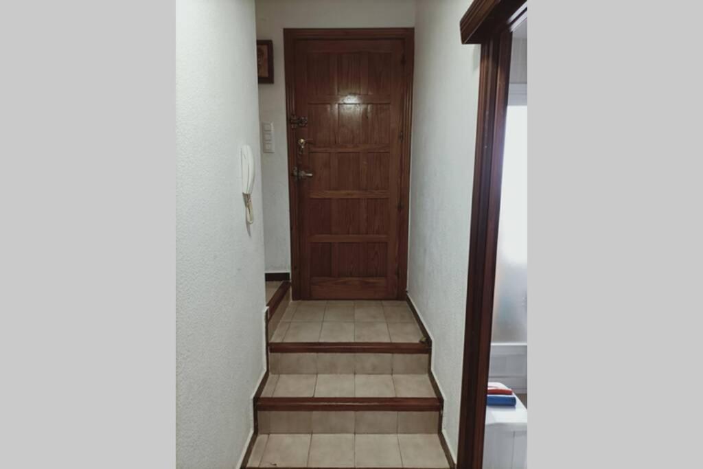 2 Bedroom Townhouse In Beautiful Gated Complex Benidorm Exterior photo